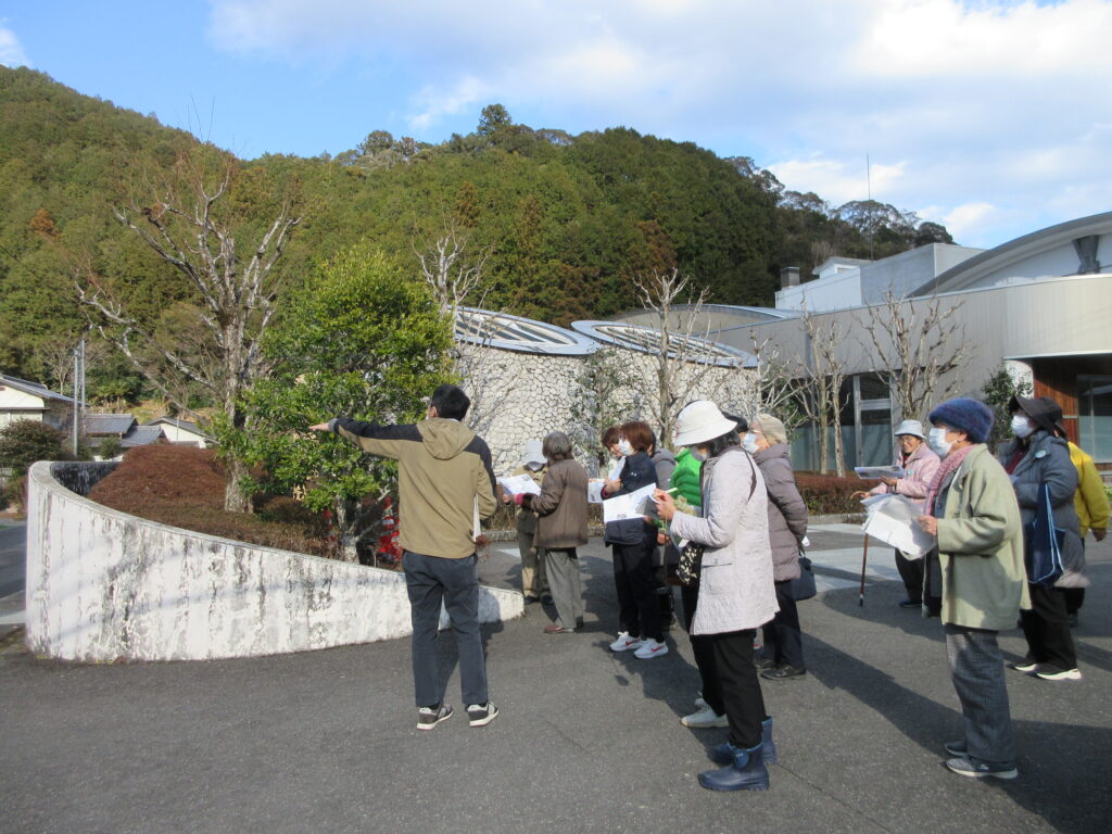五山文学に親しみを　文学散歩